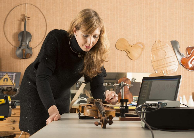 Claudia Fritz à l'Institut Jean Le Rond d'Alembert, à Paris.